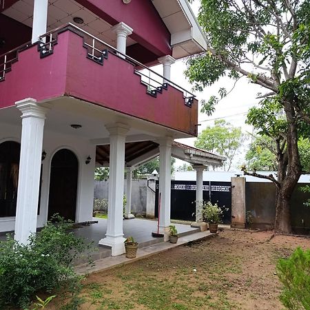 S And P Airport Transit Hostel And Villa 01 Negombo Zewnętrze zdjęcie